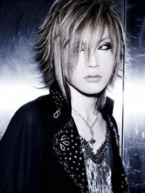 Guitarrista da banda The GazettE .